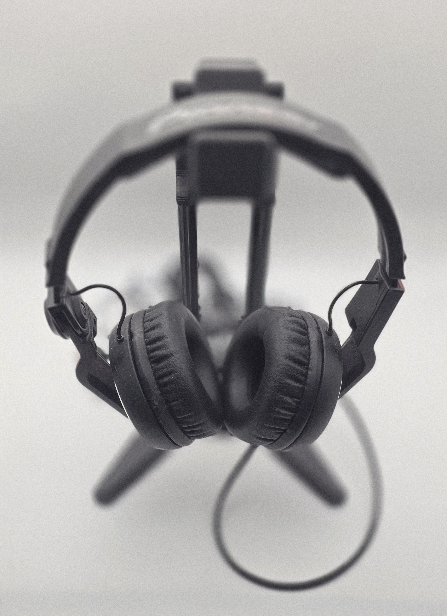 Foldable headphone stand angle 1