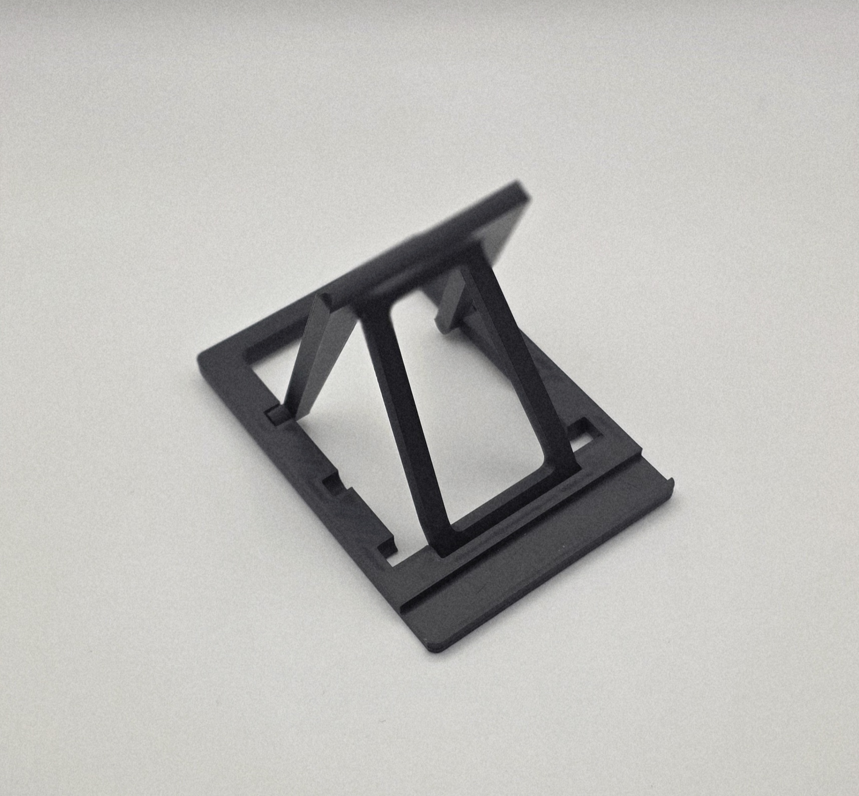 Foldable phone stand stand angle 2