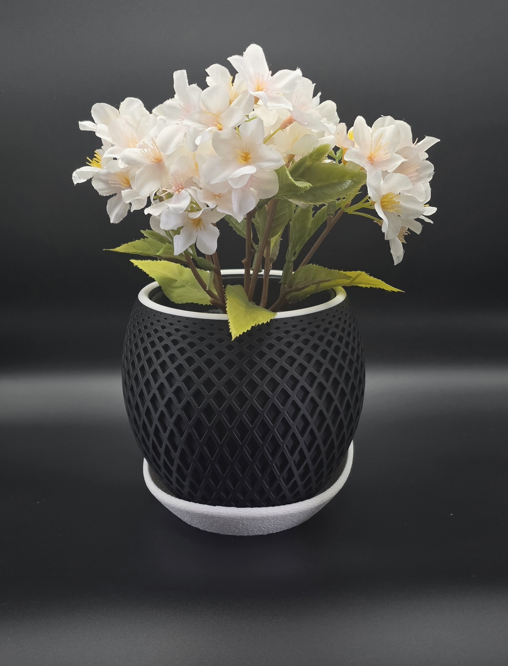 3D printed desk planter with modern ribbed insert